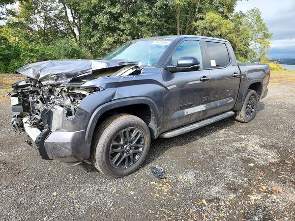 2025 TOYOTA TUNDRA — DSFA — Front 3/4