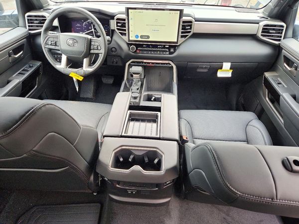 2025 TOYOTA TUNDRA Limited, Platinum — CKPT