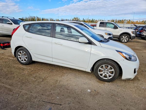 2014 HYUNDAI ACCENT 5DR GS / 4DR GLS — Passenger 3/4