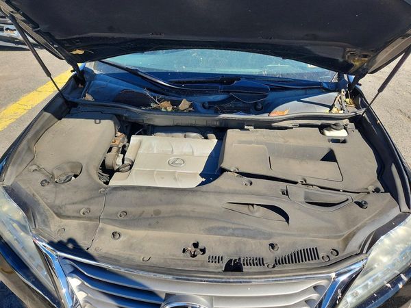 2015 LEXUS RX 350 — Engine bay
