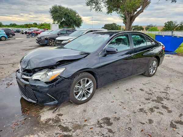 2017 TOYOTA CAMRY — DSFA — Front 3/4