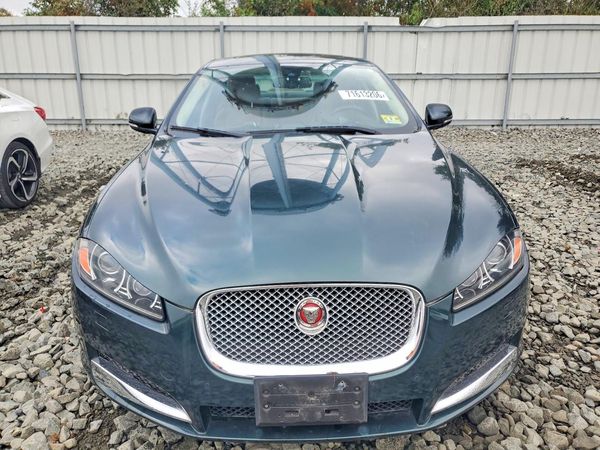 2015 JAGUAR XF Sport & Portfolio — DIRF