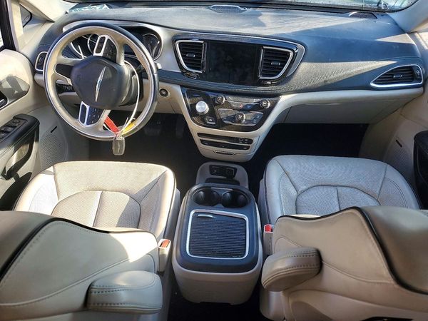 2018 CHRYSLER PACIFICA Limited — CKPT