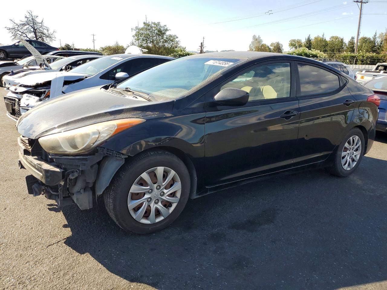 2013 HYUNDAI ELANTRA — Front 3/4