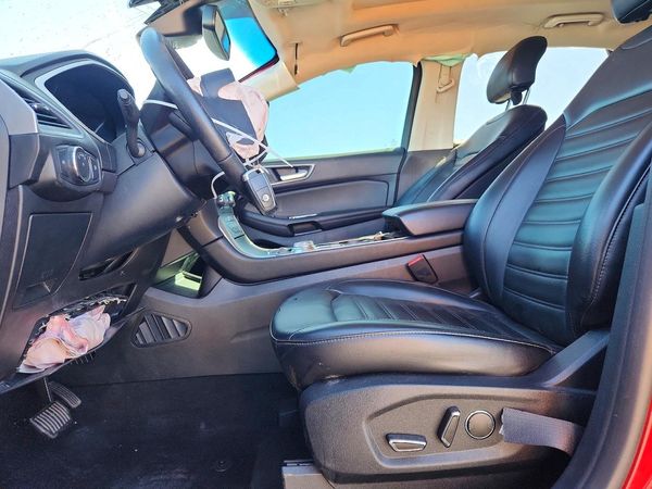 2019 FORD EDGE SEL — DENT
