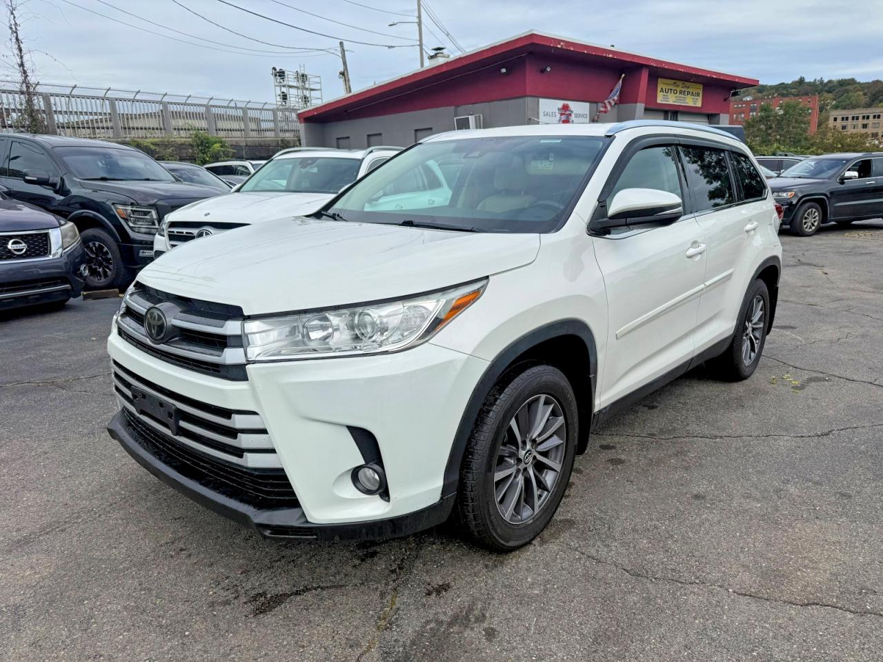 2019 TOYOTA HIGHLANDER SE/XLE