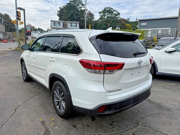 2019 TOYOTA HIGHLANDER SE/XLE