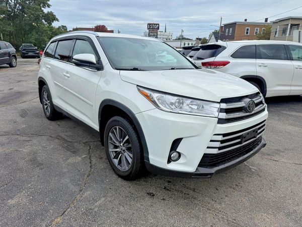 2019 TOYOTA HIGHLANDER SE/XLE