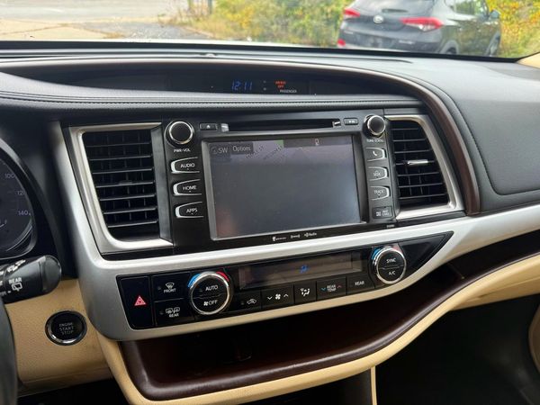 2019 TOYOTA HIGHLANDER SE/XLE