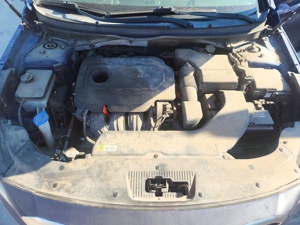 2015 HYUNDAI SONATA SE, ECO — Engine bay