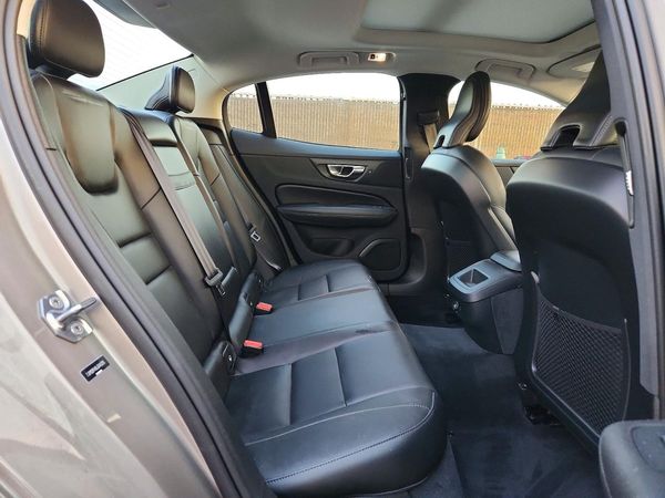 2020 VOLVO S60 Momentum — PSRS