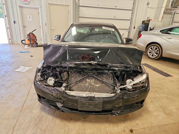 2015 BMW 320 xDrive SA — DIRF