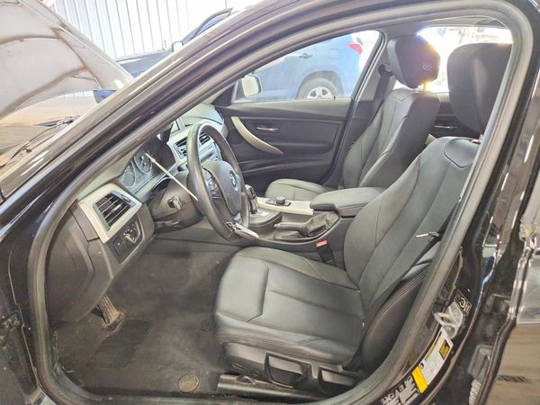 2015 BMW 320 xDrive SA — DENT