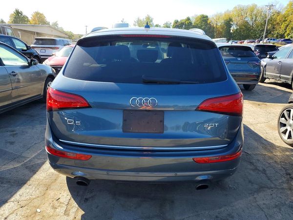 2015 AUDI Q5 Premium Plus — DIRR