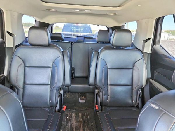 2020 CHEVROLET TRAVERSE Premier — SUVN