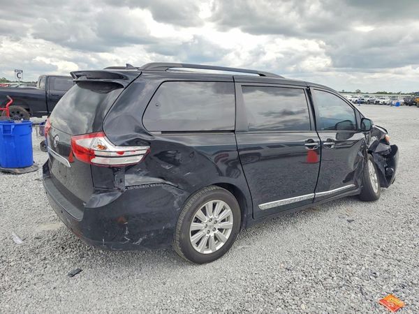 2017 TOYOTA SIENNA — PSRA