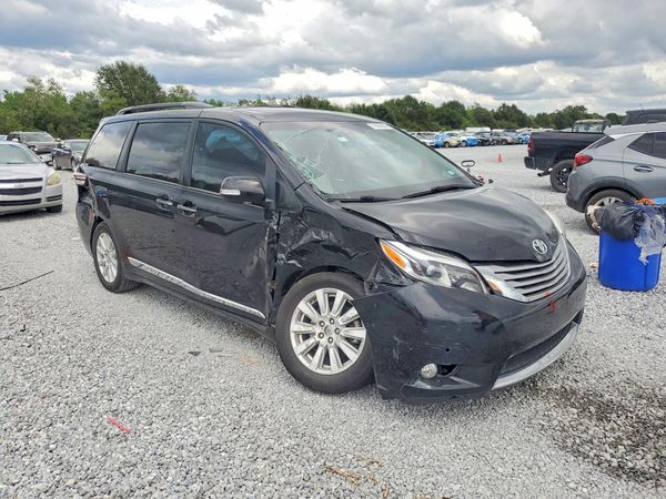 2017 TOYOTA SIENNA — Passenger 3/4
