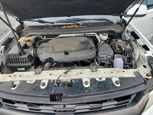 2019 CHEVROLET COLORADO Z71 — Engine bay