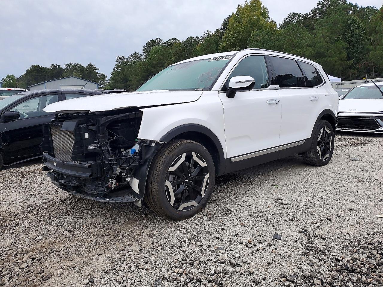 2025 KIA TELLURIDE S — Front 3/4