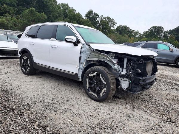 2025 KIA TELLURIDE S — Passenger 3/4