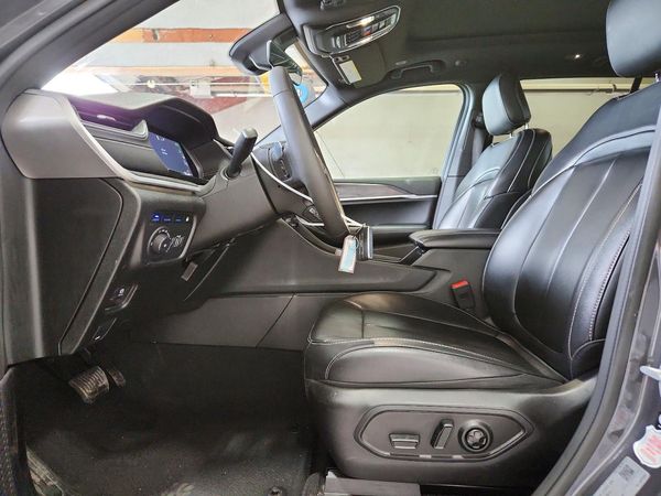 2025 JEEP GRAND CHEROKEE 4XE — DENT