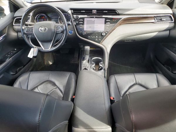 2019 TOYOTA CAMRY SOLA SE/XLE Hybrid — CKPT