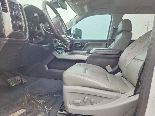 2019 CHEVROLET SILVERADO LTZ — DENT