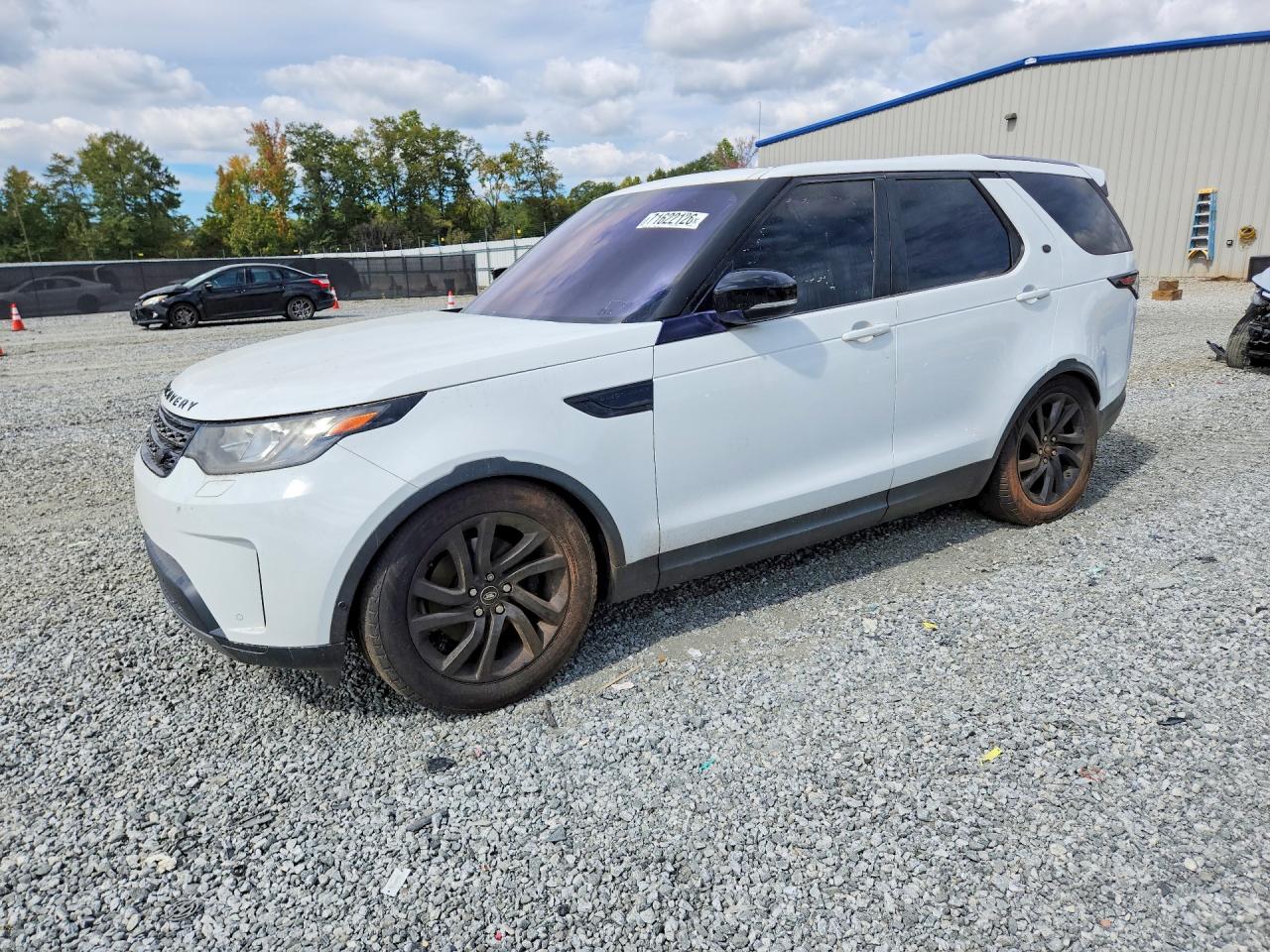 2018 LAND ROVER DISCOVERY SE — Front 3/4
