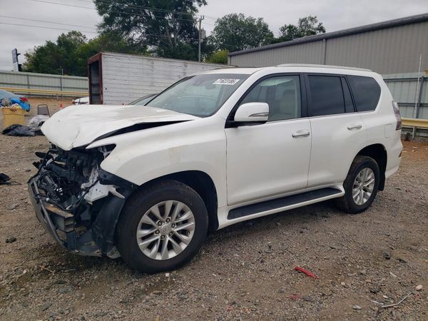 2021 LEXUS GX 460 Premium — Front 3/4