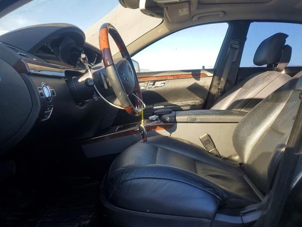 2012 MERCEDES-BENZ S — DENT