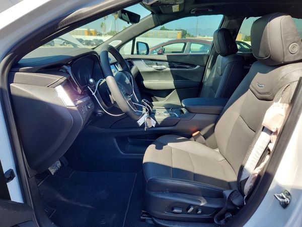 2026 CADILLAC XT5 Premium Luxury — DENT