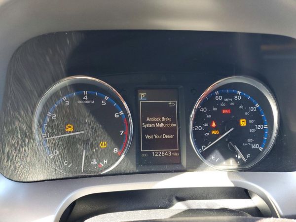 2016 TOYOTA RAV4 XLE (M Grade) — ODOM