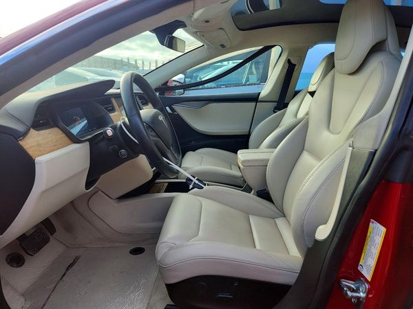 2019 TESLA MODEL S — DENT