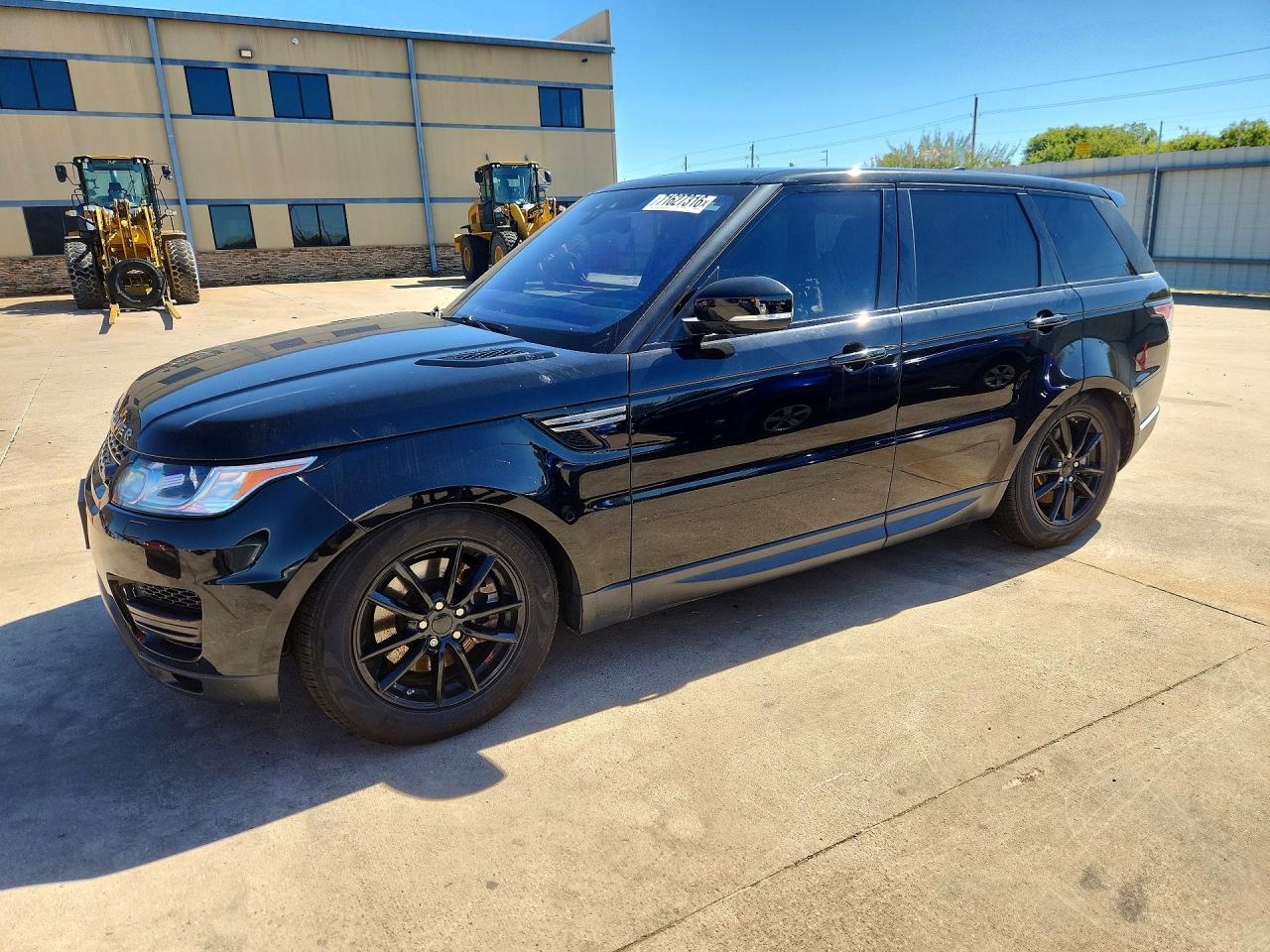 2017 LAND ROVER RANGEROVER SE — Front 3/4