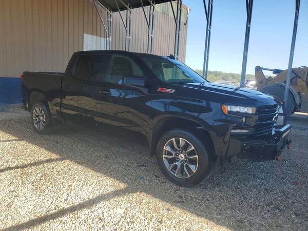 2020 CHEVROLET SILVERADO RST — Passenger 3/4