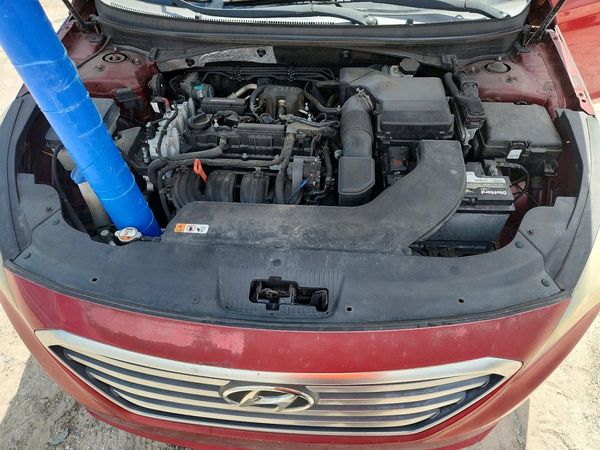 2016 HYUNDAI SONATA — Engine bay
