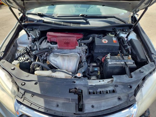 2017 TOYOTA CAMRY LE/SE/XLE/XSE — Engine bay