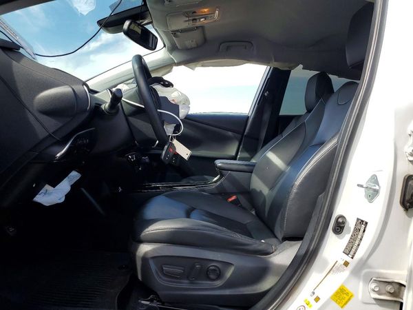 2022 TOYOTA PRIUS — DENT