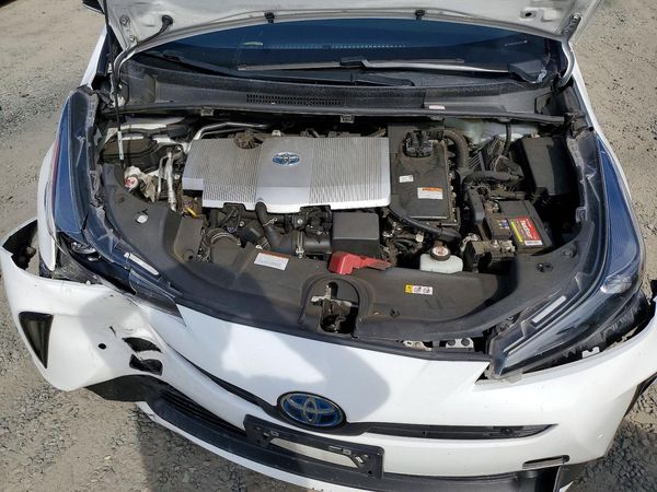 2022 TOYOTA PRIUS — Engine bay