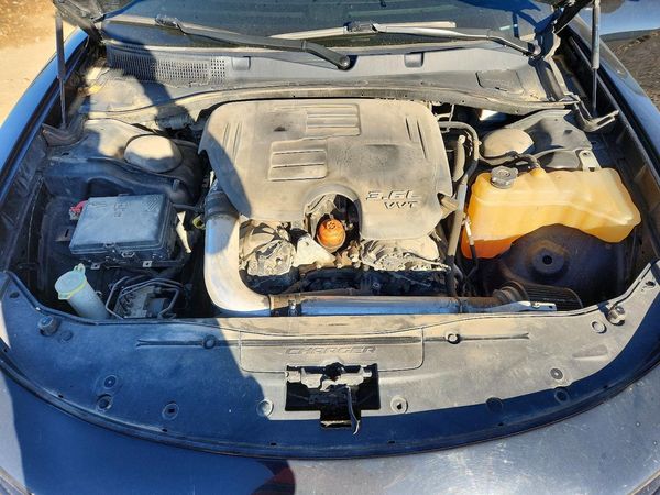 2018 DODGE CHARGER GT — Engine bay