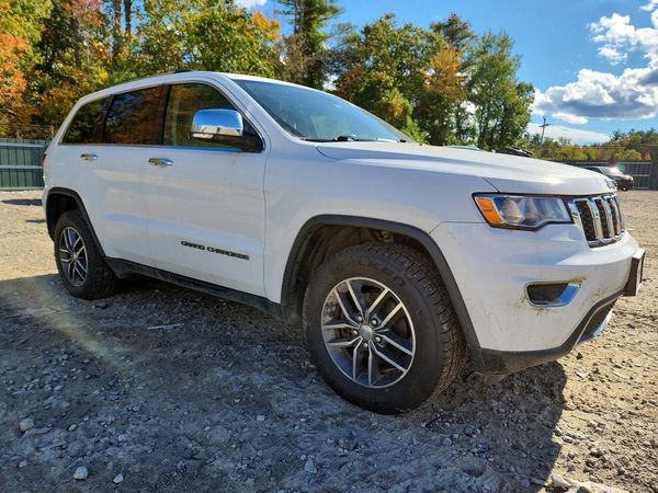 2017 JEEP GRAND CHEROKEE Limited — Passenger 3/4