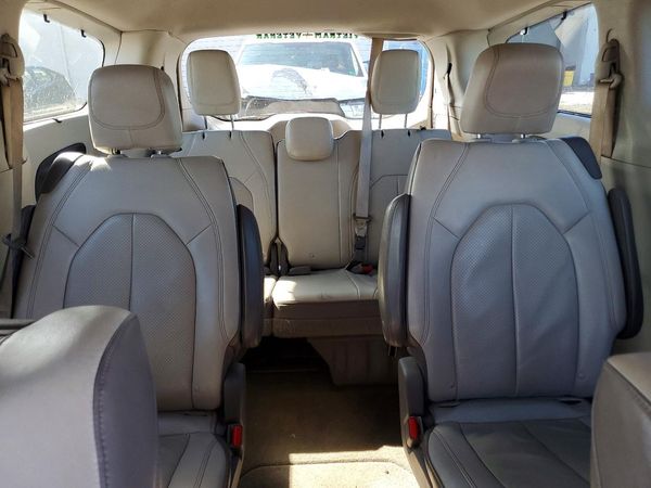 2017 CHRYSLER PACIFICA Touring L Plus — SUVN