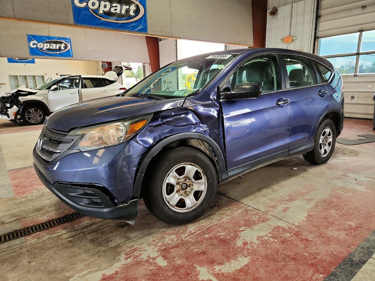 2013 HONDA CRV LX — Front 3/4