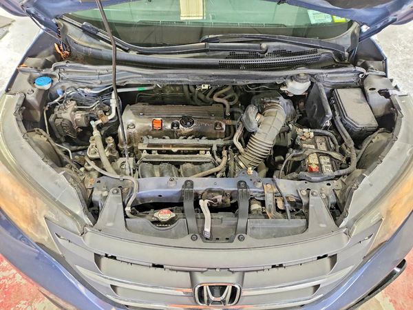 2013 HONDA CRV LX — Engine bay