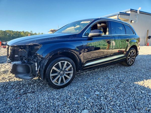 2017 AUDI Q7 quattro Prestige — Front 3/4