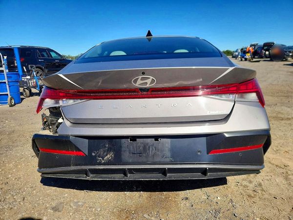 2024 HYUNDAI ELANTRA Limited — DIRR