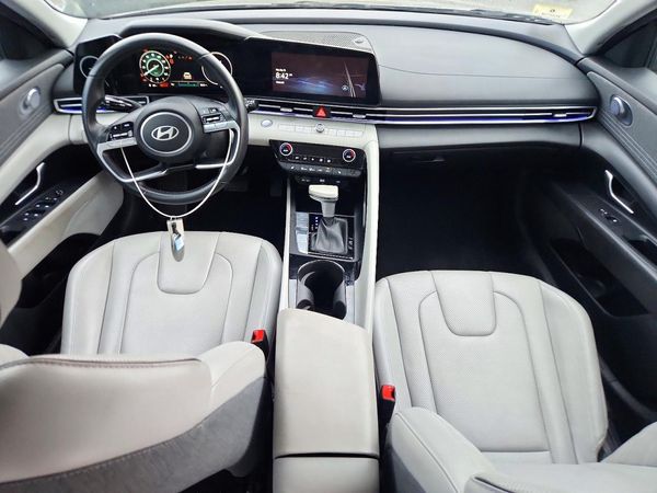 2024 HYUNDAI ELANTRA Limited — CKPT