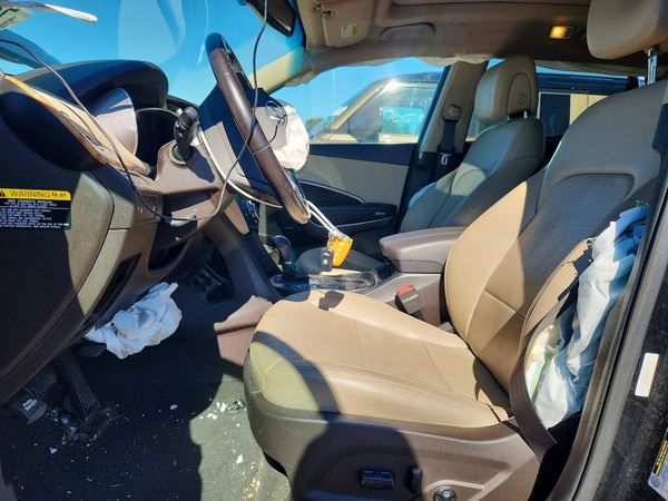2016 HYUNDAI SANTA FE — DENT