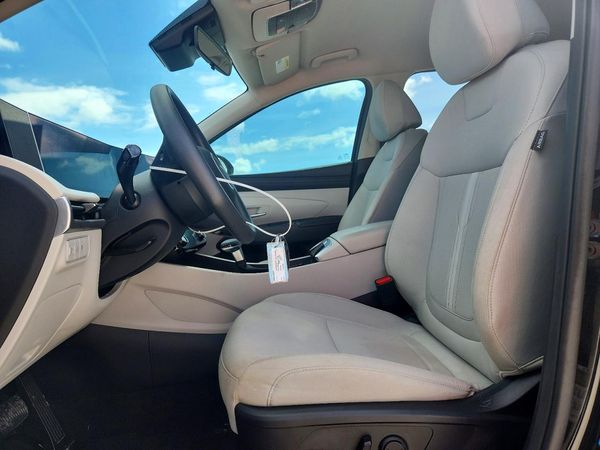 2025 HYUNDAI TUCSON SEL — DENT