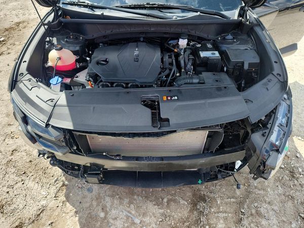 2025 HYUNDAI TUCSON SEL — Engine bay